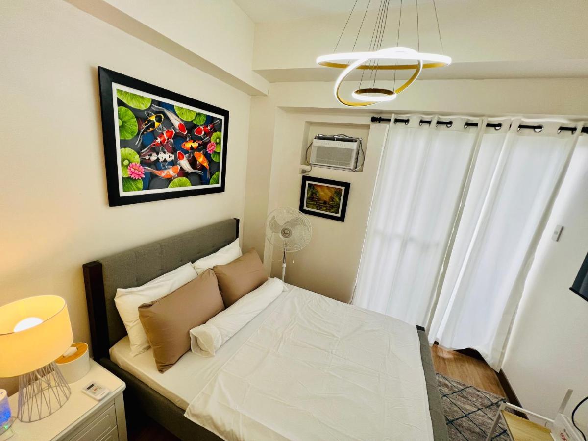 Infina Towers Project 4 Aurora Boulevard Quezon City Manila Exterior foto